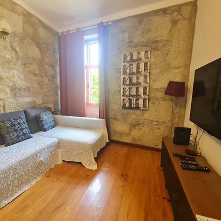 Fontainhas Stone *